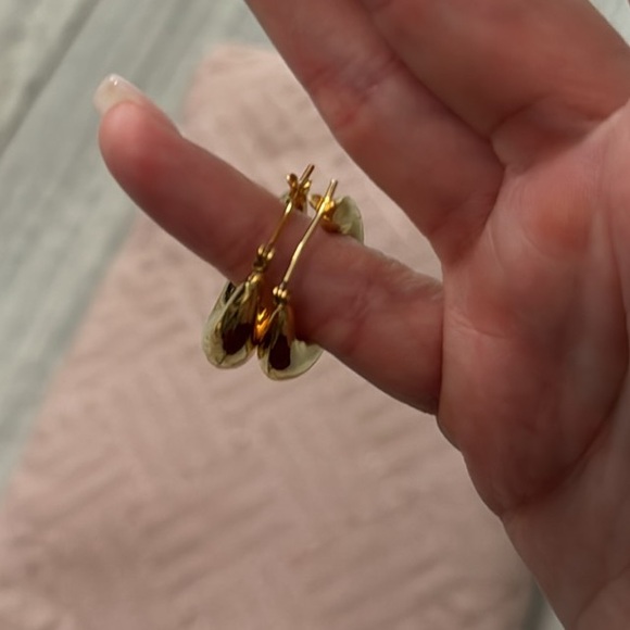 Gold Moon Crescent Earrings - Picture 5 of 6